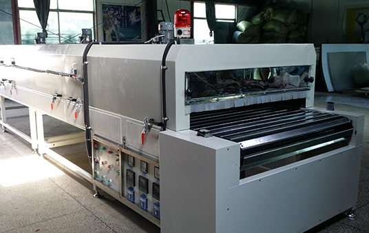 隧道式烘箱的應用行業及其特點